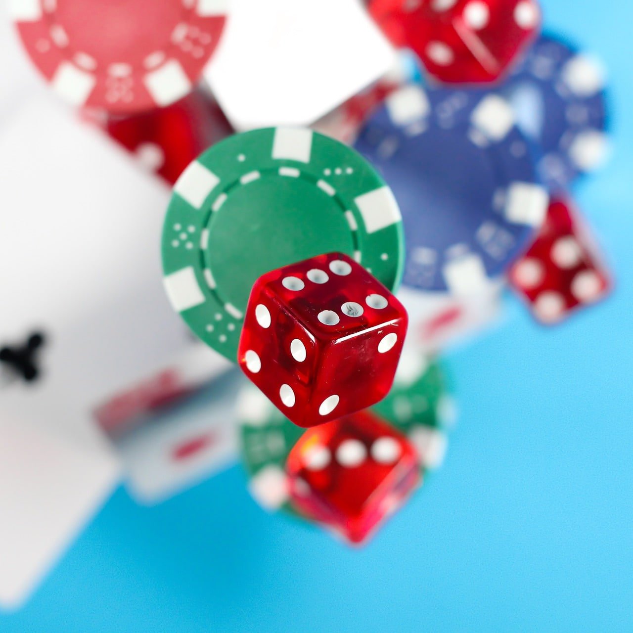 Màn hình slot bonus với tính năng free spin và wild trên five88 link